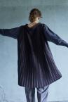 PLEAT BACK PANELLED LONG CARDIGAN-SKIRT [CHARCOAL]