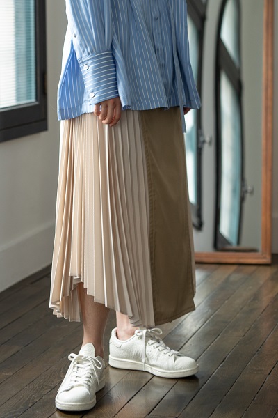 PLEATED PANEL TRENCHBELTED SKIRT
