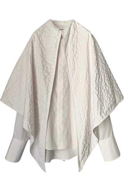 DETACHABLE QUILTED CAPE MOCK NECK SHIRT[WHITE]